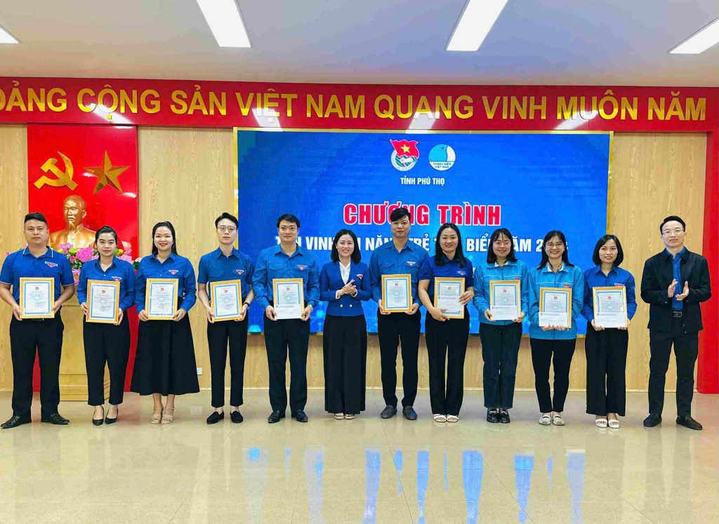 PHÚ THỌ: TÔN VINH CÁC TÀI NĂNG TRẺ CÓ THÀNH TÍCH XUẤT SẮC NĂM 2024