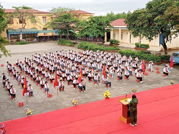 HOẠT ĐỘNG Ý NGHĨA CỦA THIẾU NHI PHÚ THỌ KỶ NIỆM 50 NĂM GIẢI PHÓNG MIỀN NAM, THỐNG NHẤT ĐẤT NƯỚC