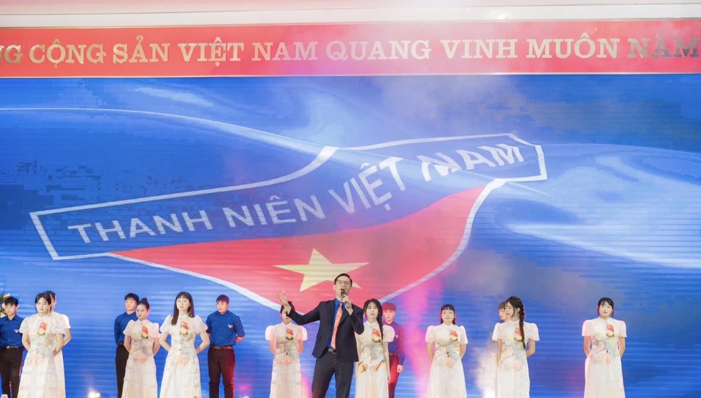 TỈNH ĐOÀN – HỘI LIÊN HIỆP THANH NIÊN – HỘI SINH VIÊN VIỆT NAM TỈNH PHÚ THỌ TỔ CHỨC CHƯƠNG TRÌNH NGHỆ THUẬT “TUỔI TRẺ PHÚ THỌ – KHÁT VỌNG VƯƠN XA” CHÀO MỪNG ĐẠI HỘI ĐOÀN TỈNH PHÚ THỌ LẦN THỨ I, NHIỆM KỲ 2025-2030