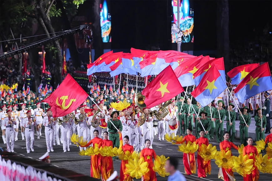 Làm thất bại chiến lược “diễn biến hòa bình”: Mượn danh dân chủ – những âm mưu thỏa hiệp thời hiện đại