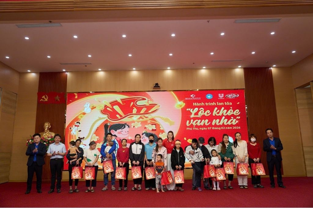 Chương trình “Hành trình lan tỏa – Lộc khỏe vạn nhà” chăm sóc sức khỏe cộng đồng