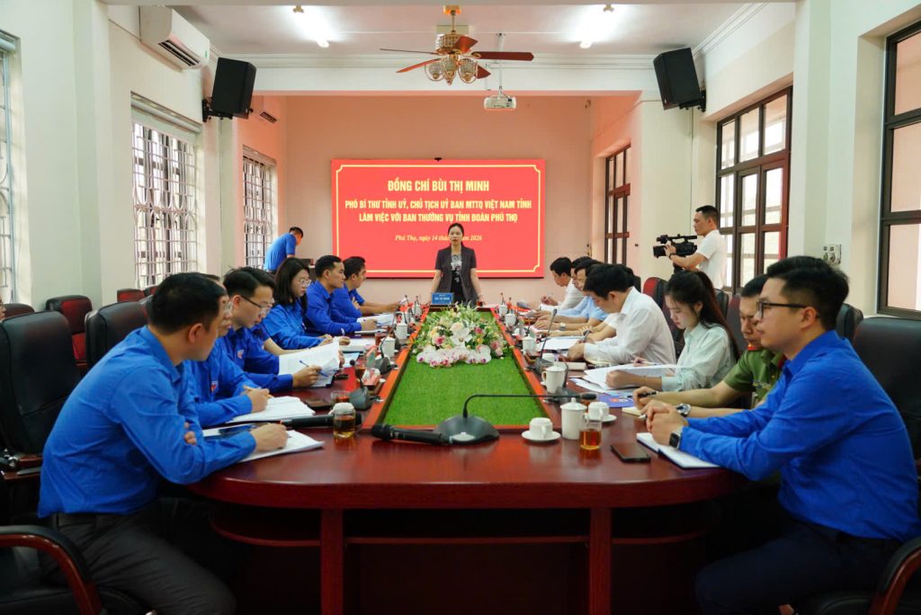 ĐỒNG CHÍ PHÓ BÍ THƯ TỈNH ỦY – CHỦ TỊCH UỶ BAN MTTQ VIỆT NAM TỈNH LÀM VIỆC VỚI BAN THƯỜNG VỤ TỈNH ĐOÀN PHÚ THỌ