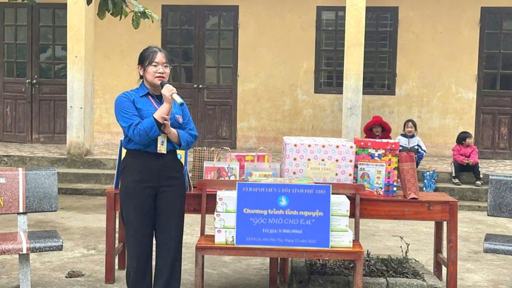 CLB SINH VIÊN 5 TỐT PHÚ THỌ: Tổ chức chương trình tình nguyện “Góc nhỏ cho em” năm 2025 tại xã Pà Cò, tỉnh Phú Thọ