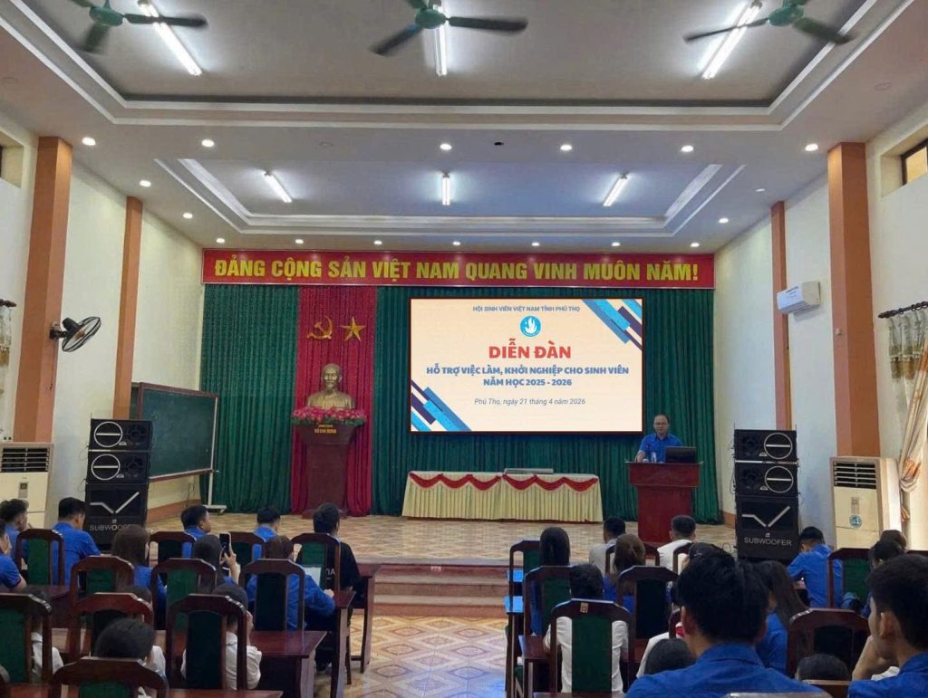 PHÚ THỌ: TỔ CHỨC CHƯƠNG TRÌNH TƯ VẤN HƯỚNG NGHIỆP – GIỚI THIỆU VIỆC LÀM NĂM HỌC 2025–2026